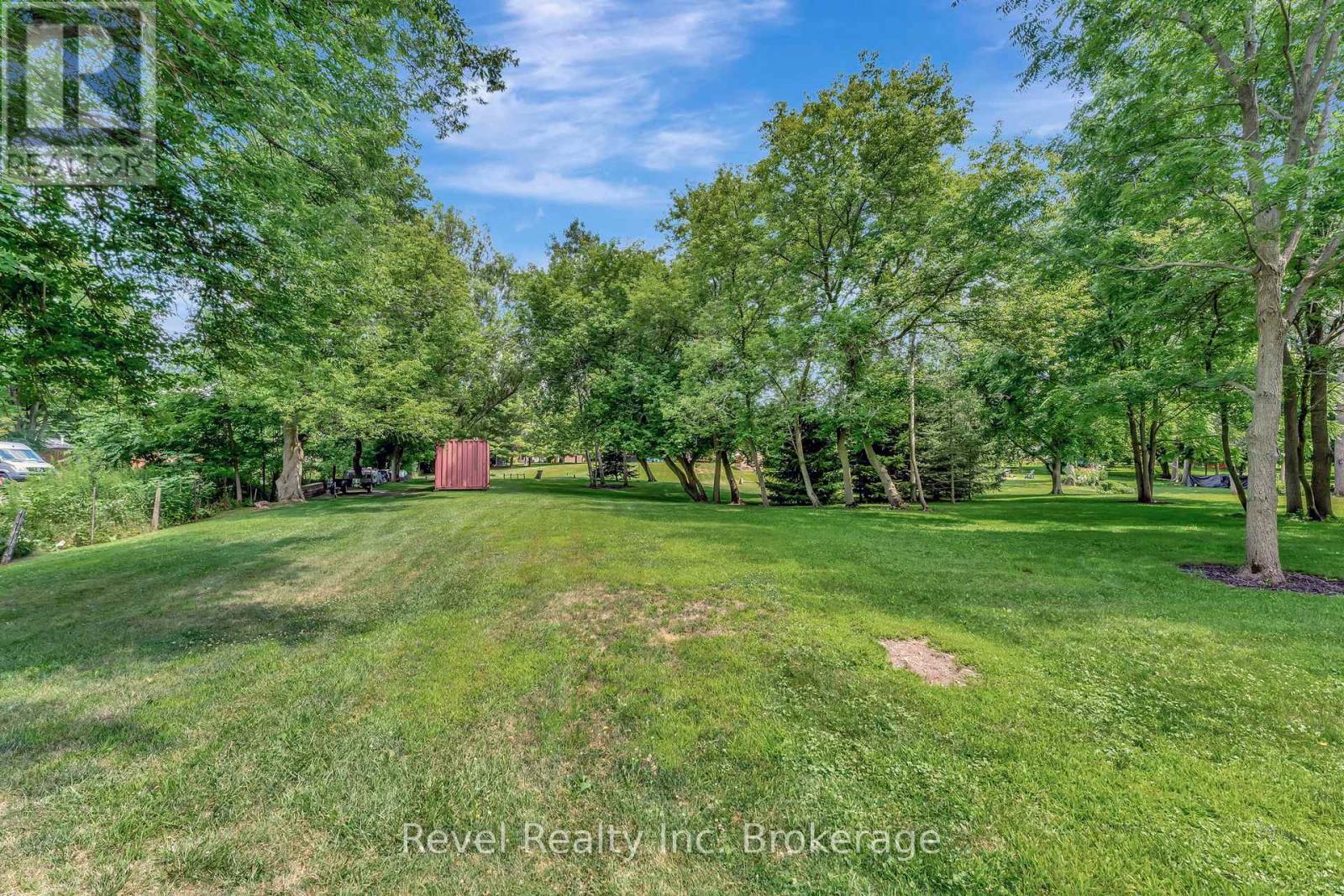 120 Fennel Street, Blandford-Blenheim, Ontario  N0J 1S0 - Photo 45 - X12310099