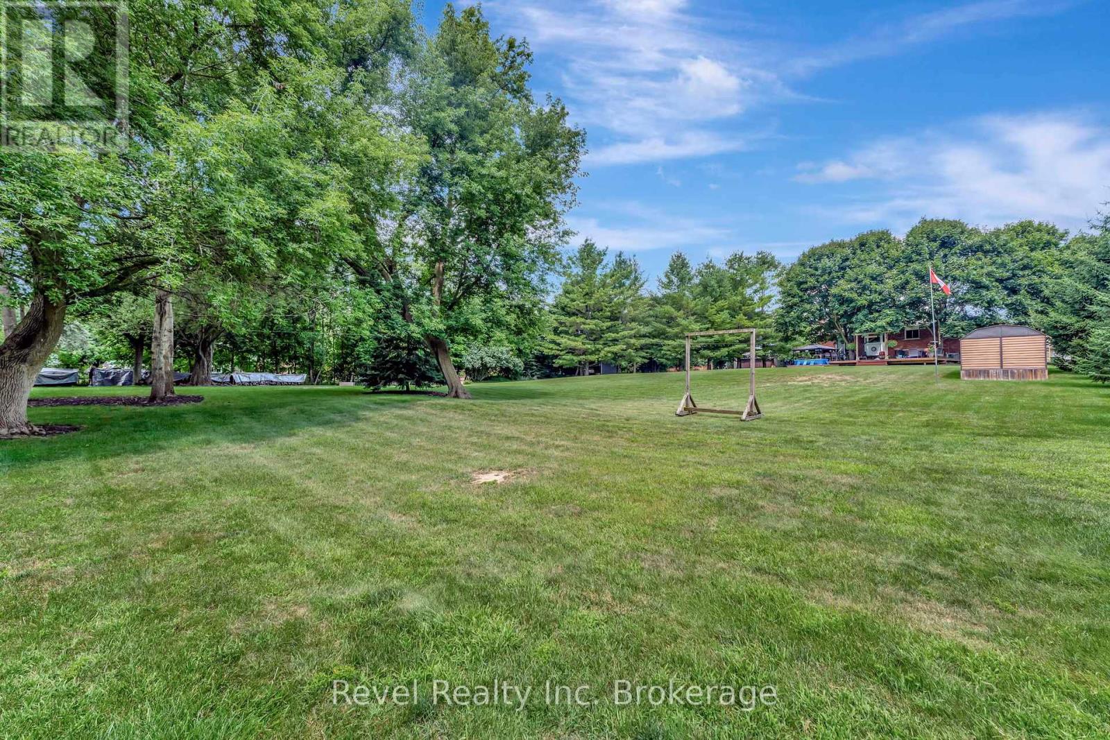 120 Fennel Street, Blandford-Blenheim, Ontario  N0J 1S0 - Photo 46 - X12310099