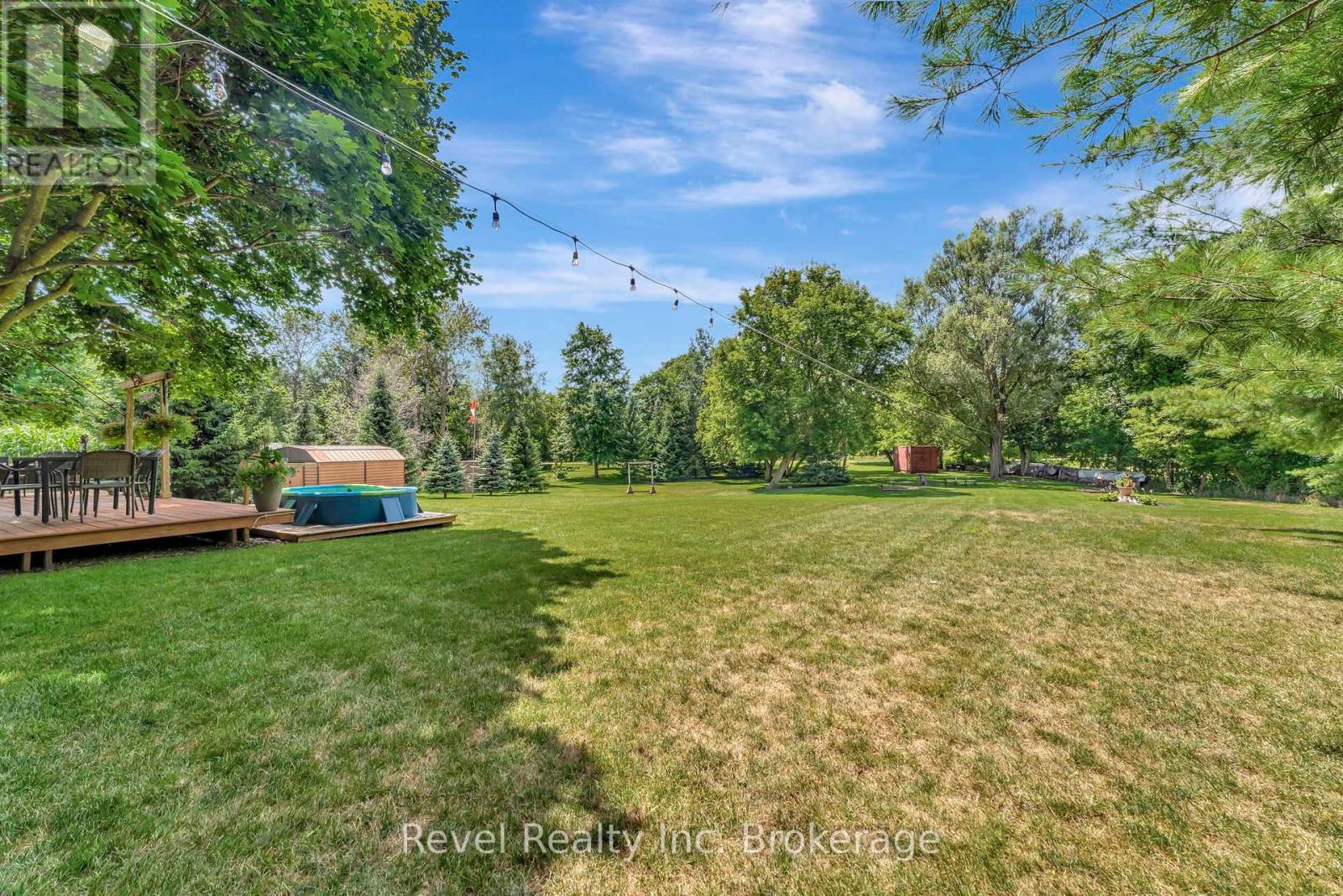 120 Fennel Street, Blandford-Blenheim, Ontario  N0J 1S0 - Photo 5 - X12310099