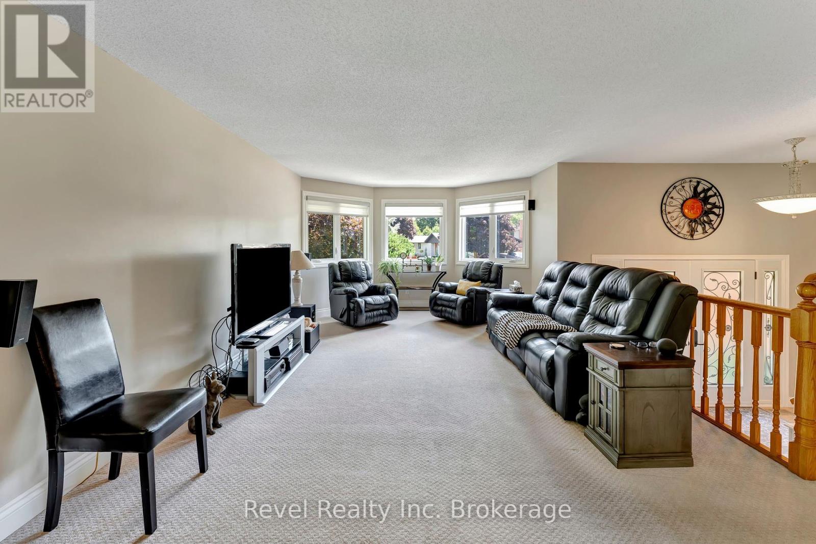 120 Fennel Street, Blandford-Blenheim, Ontario  N0J 1S0 - Photo 9 - X12310099