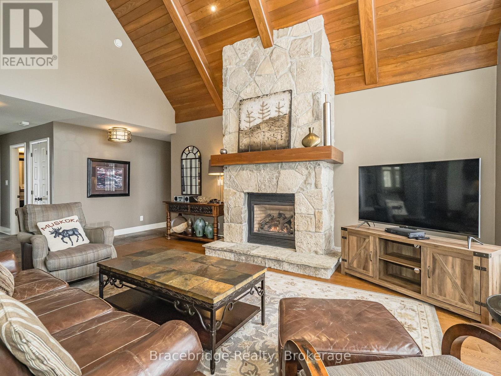 Belmont Week 10 - 3876 Muskoka Rd 118 W Highway, Muskoka Lakes, Ontario  P0B 1J0 - Photo 2 - X12310100