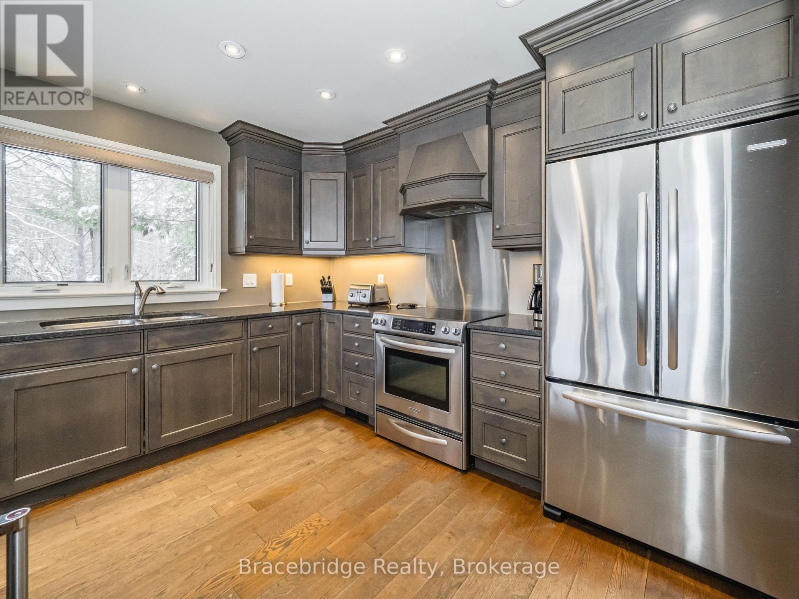 Belmont Week 10 - 3876 Muskoka Rd 118 W Highway, Muskoka Lakes, Ontario  P0B 1J0 - Photo 5 - X12310100