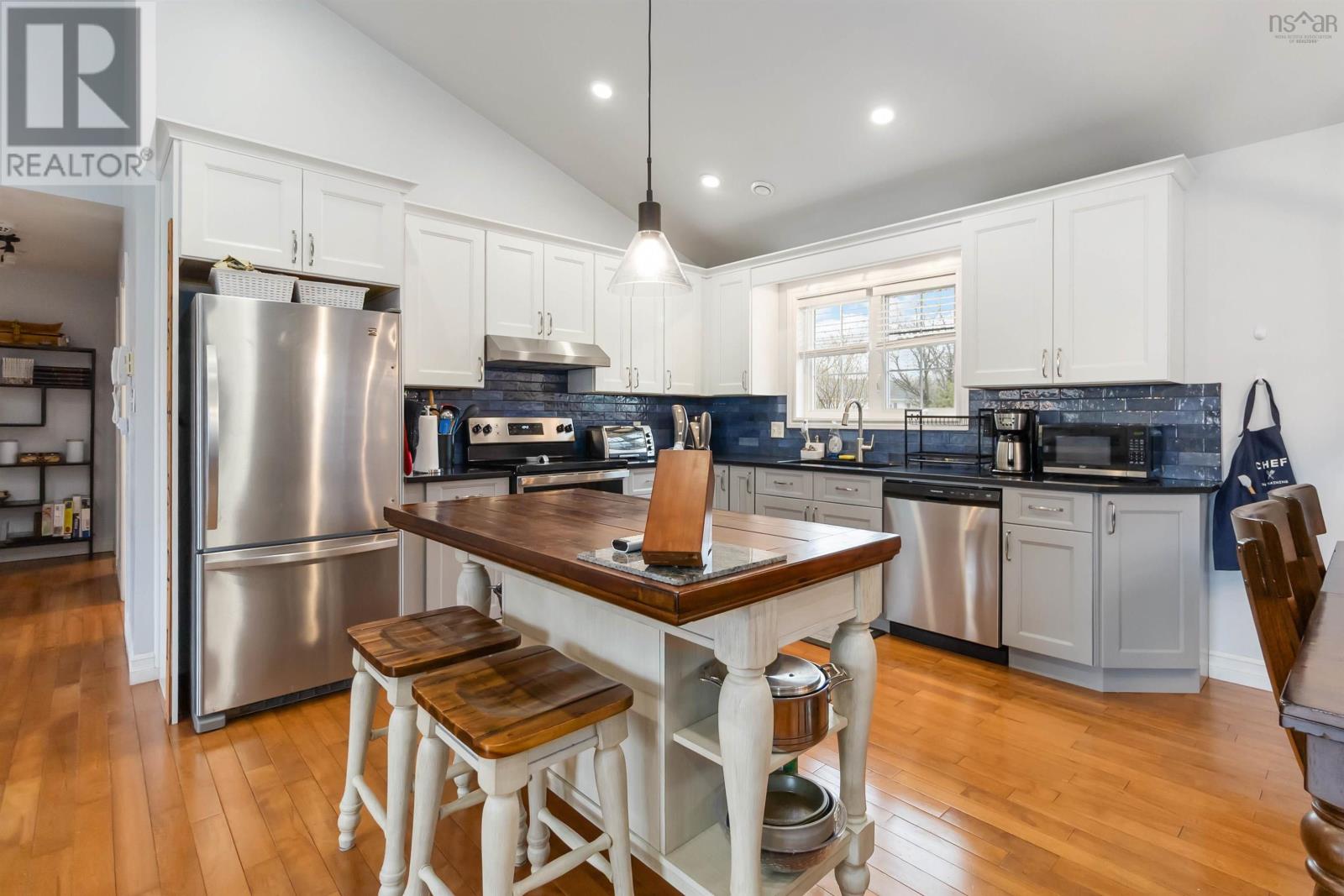 12 Olympiad Avenue, Bridgewater, Nova Scotia  B4V 3Z7 - Photo 6 - 202506436