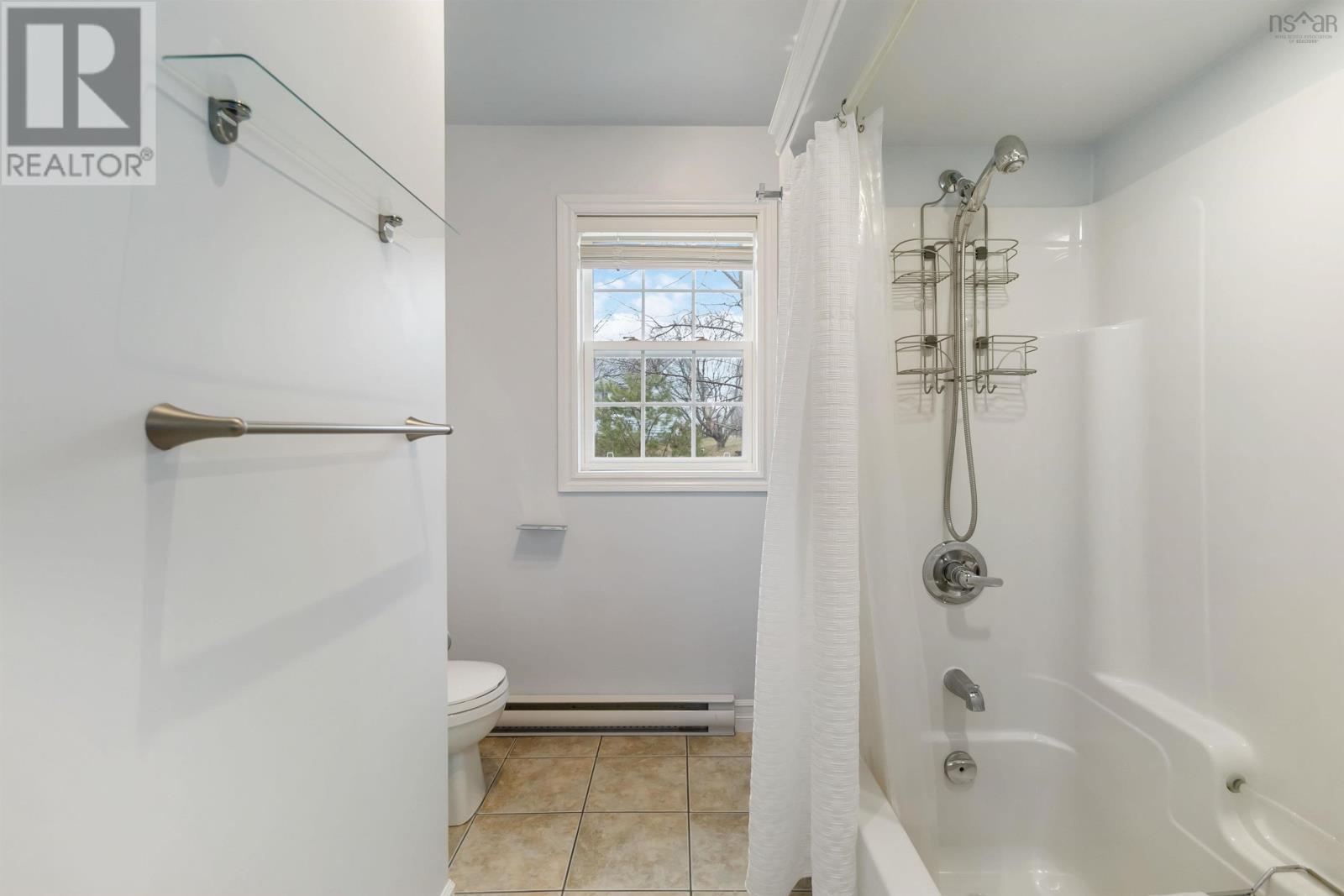 12 Olympiad Avenue, Bridgewater, Nova Scotia  B4V 3Z7 - Photo 9 - 202506436