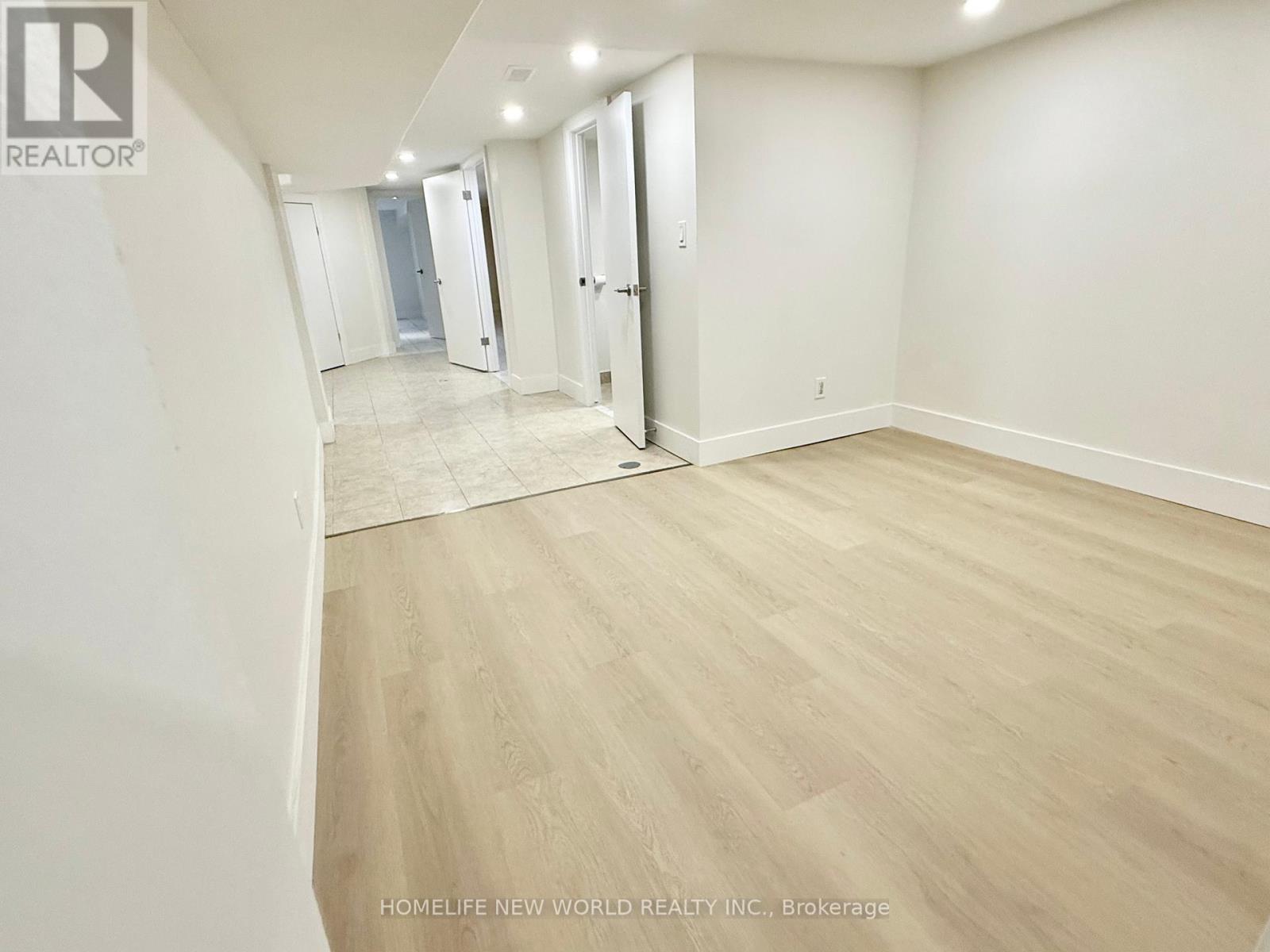 137 Gladstone Avenue, Toronto (Little Portugal), Ontario  M6J 3L1 - Photo 34 - C12310037