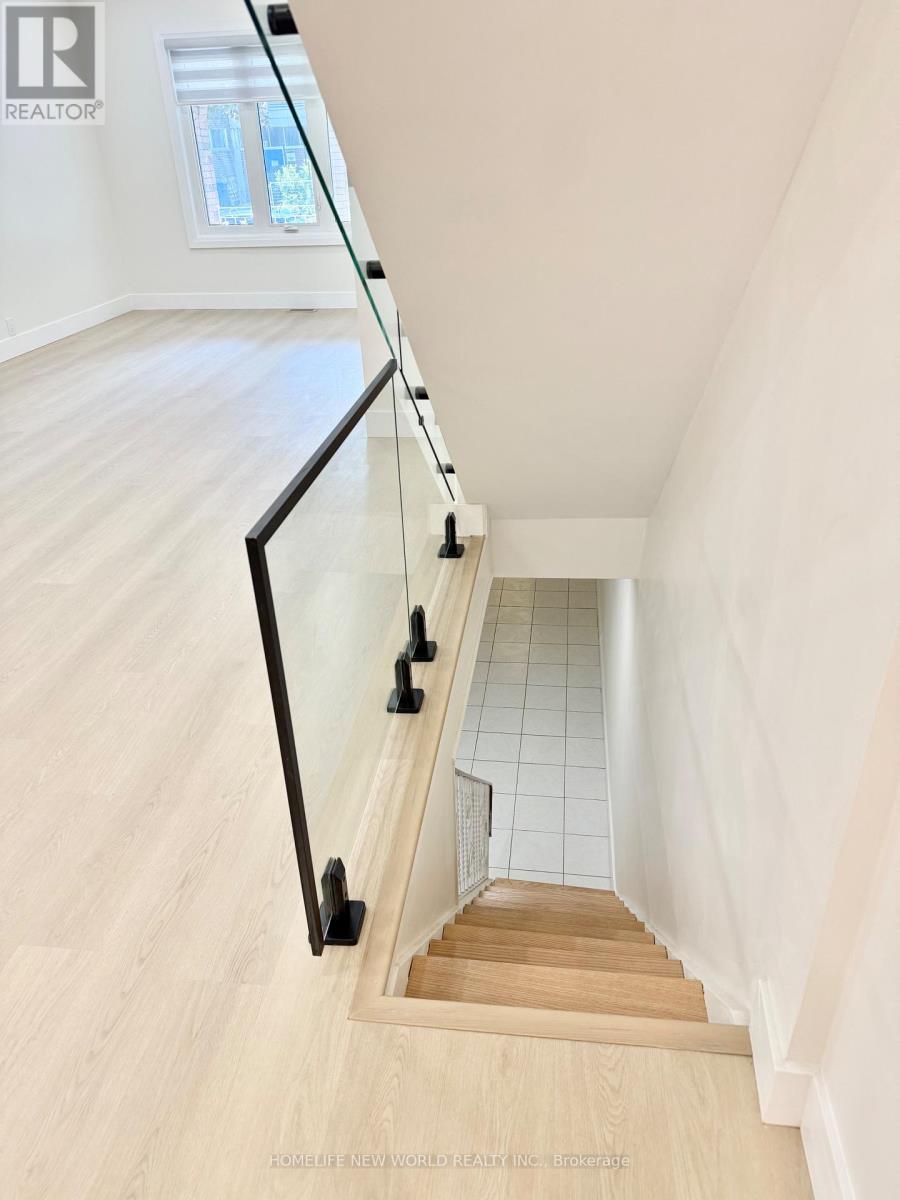 137 Gladstone Avenue, Toronto (Little Portugal), Ontario  M6J 3L1 - Photo 38 - C12310037