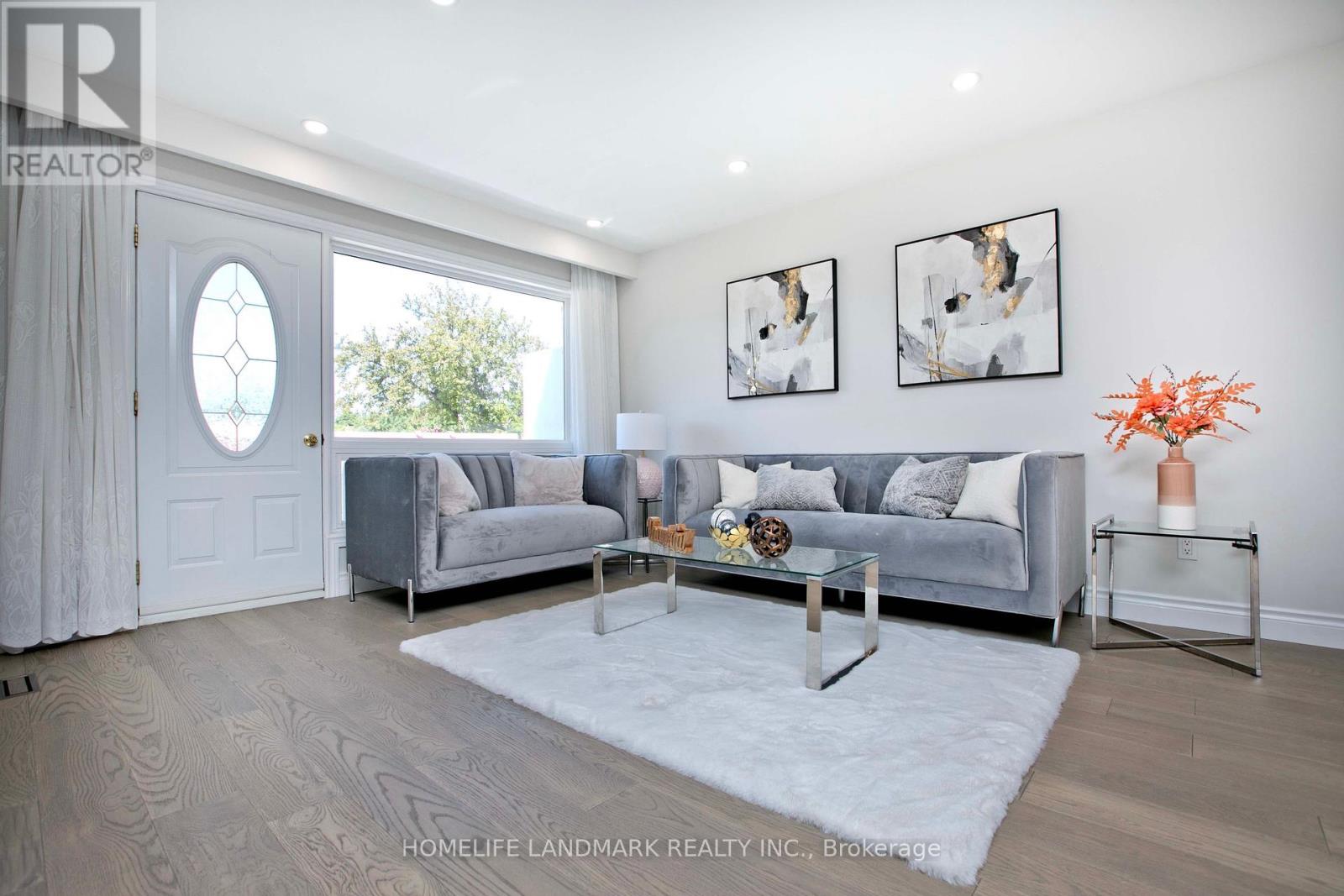Property at 39 LA PEER BOULEVARD image 3