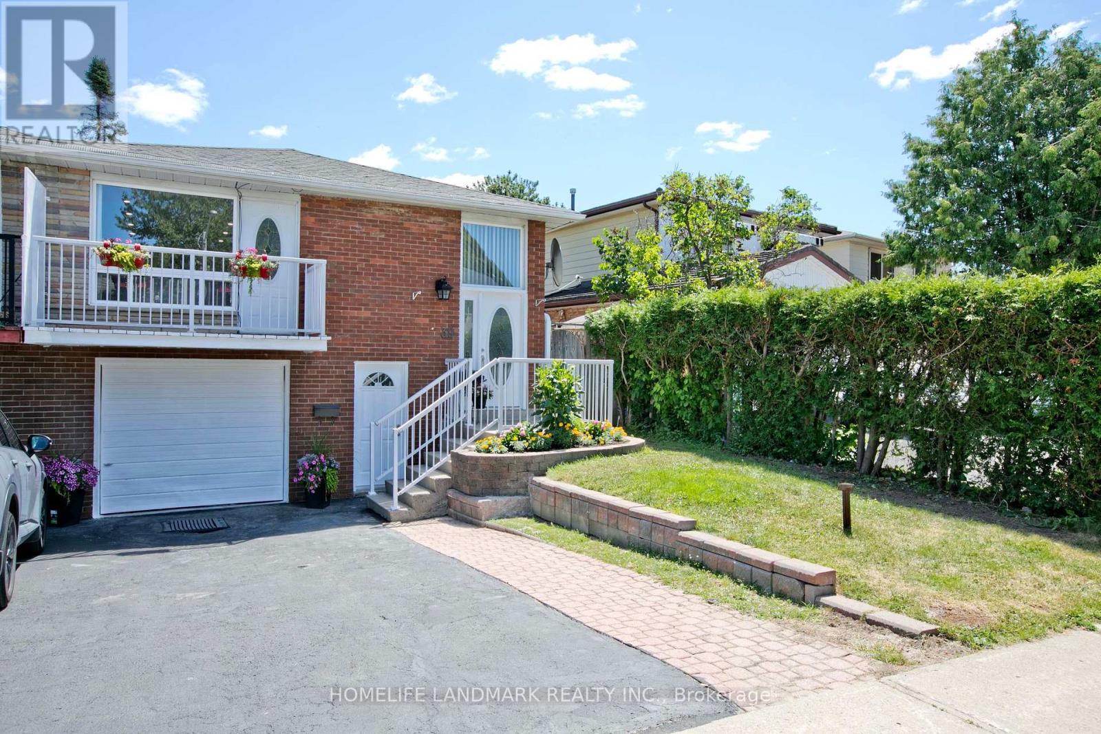 Property at 39 LA PEER BOULEVARD image 1