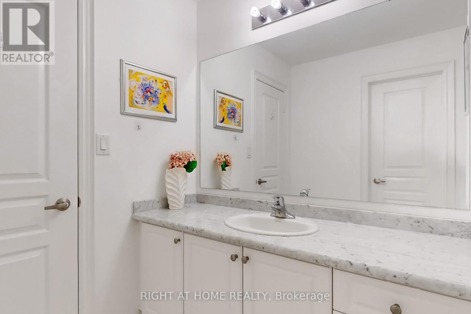 423 Grindstone Trail, Oakville, Ontario  L6H 0S1 - Photo 35 - W12309693