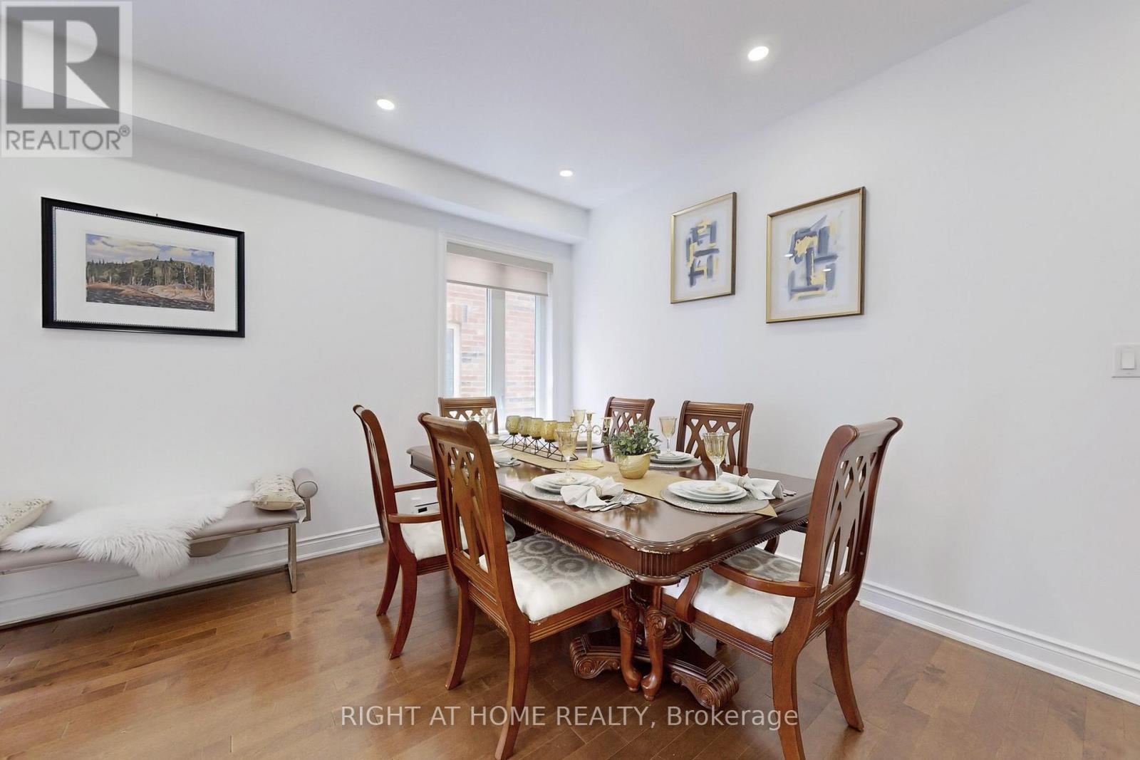 423 Grindstone Trail, Oakville, Ontario  L6H 0S1 - Photo 15 - W12309693
