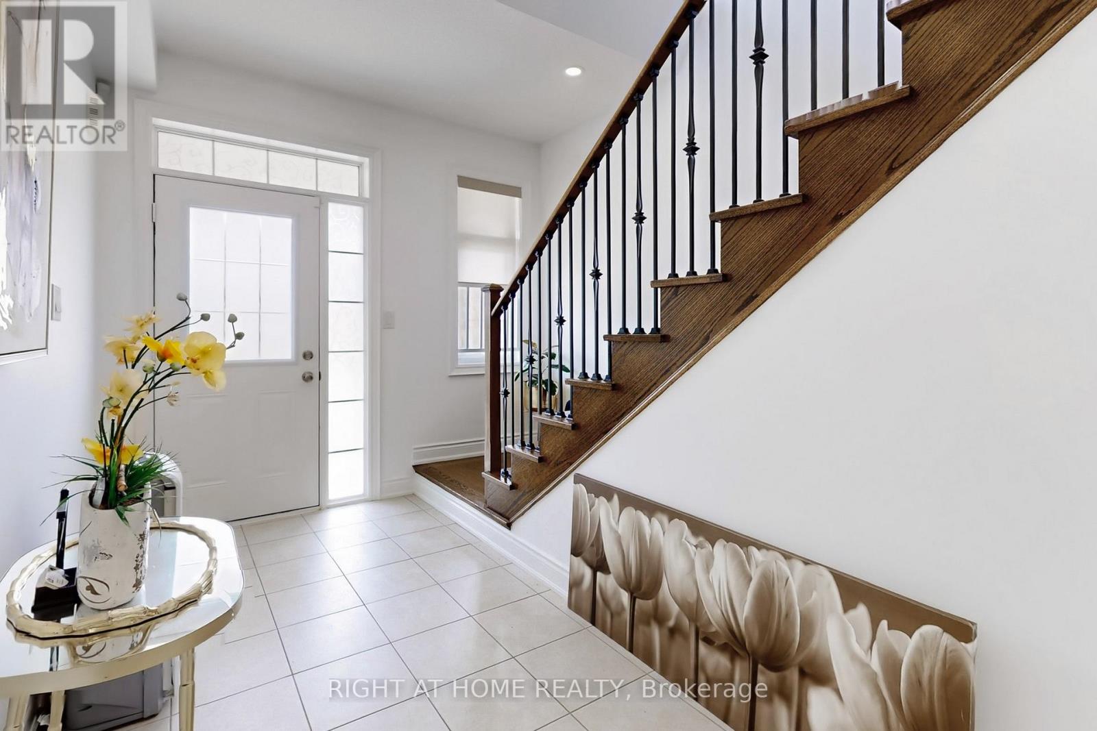 423 Grindstone Trail, Oakville, Ontario  L6H 0S1 - Photo 21 - W12309693