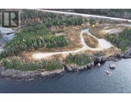 6 Beach Road, Eastport, Newfoundland & Labrador