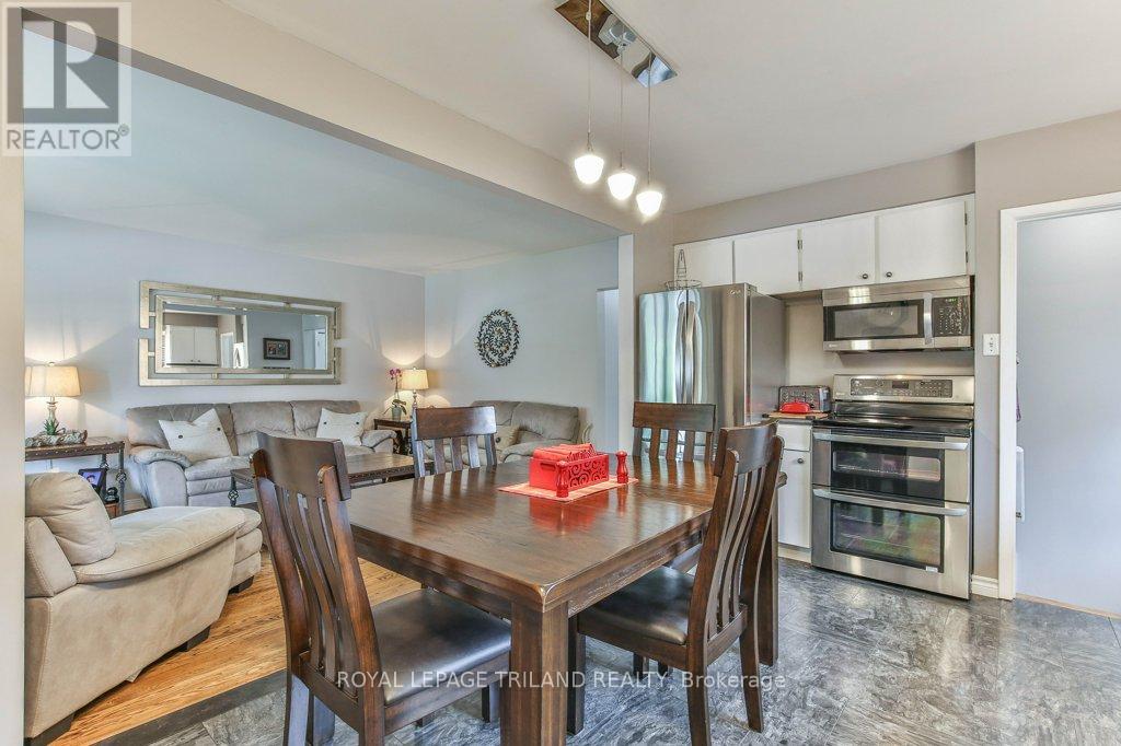 15 Talavera Crescent, London East, Ontario  N5V 1K7 - Photo 11 - X12310124