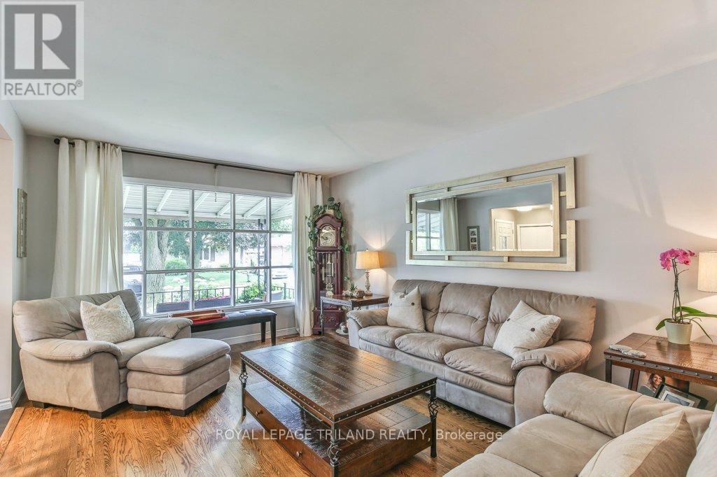 15 Talavera Crescent, London East, Ontario  N5V 1K7 - Photo 14 - X12310124