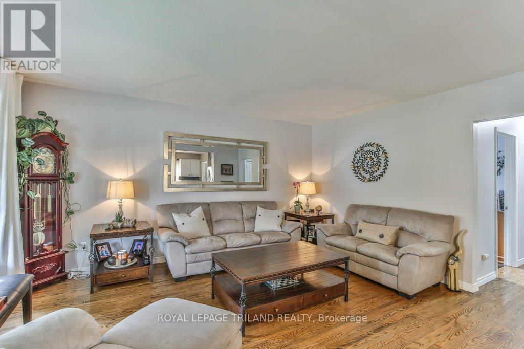 15 Talavera Crescent, London East, Ontario  N5V 1K7 - Photo 17 - X12310124