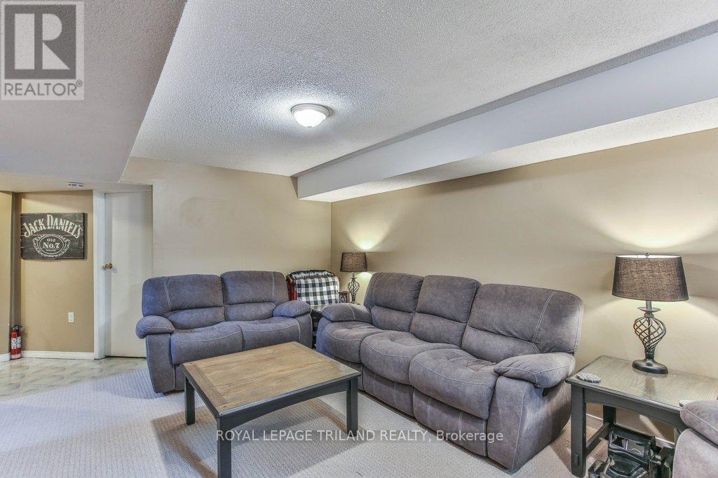 15 Talavera Crescent, London East, Ontario  N5V 1K7 - Photo 28 - X12310124