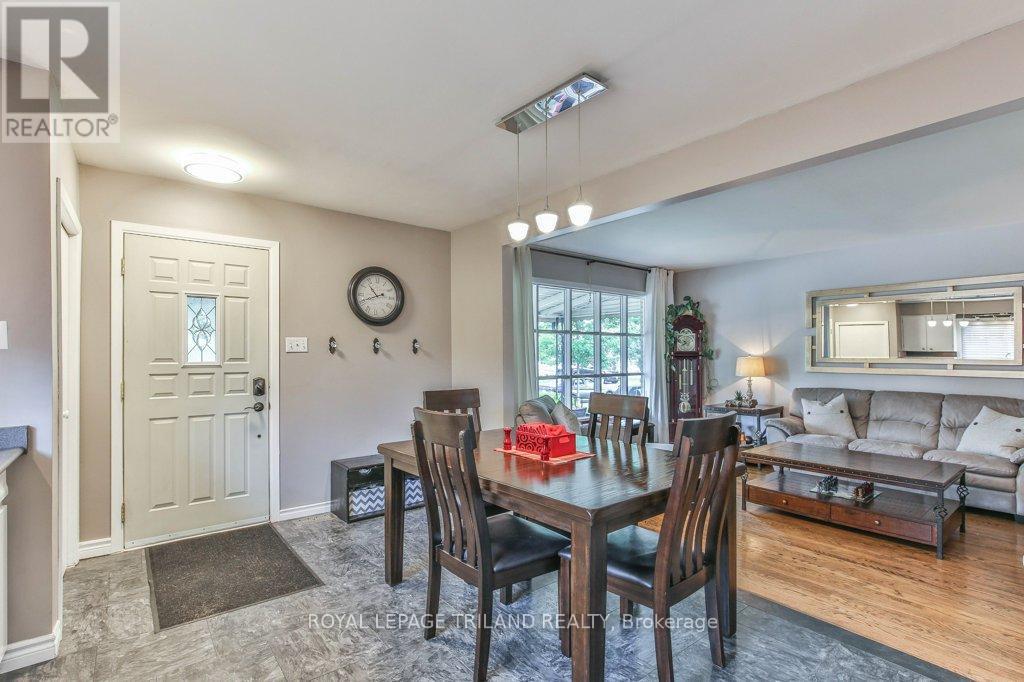 15 Talavera Crescent, London East, Ontario  N5V 1K7 - Photo 9 - X12310124