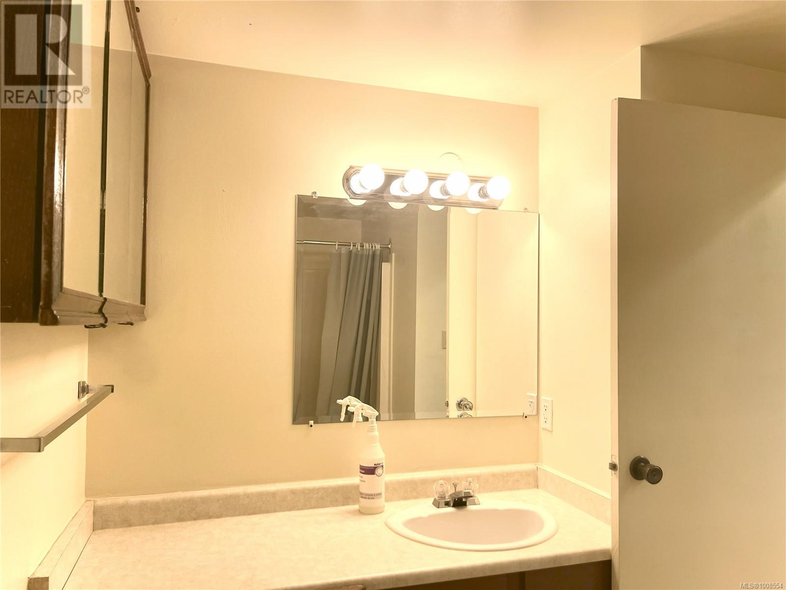 105 550 Bradley St, Nanaimo, British Columbia  V9S 5N4 - Photo 15 - 1008554