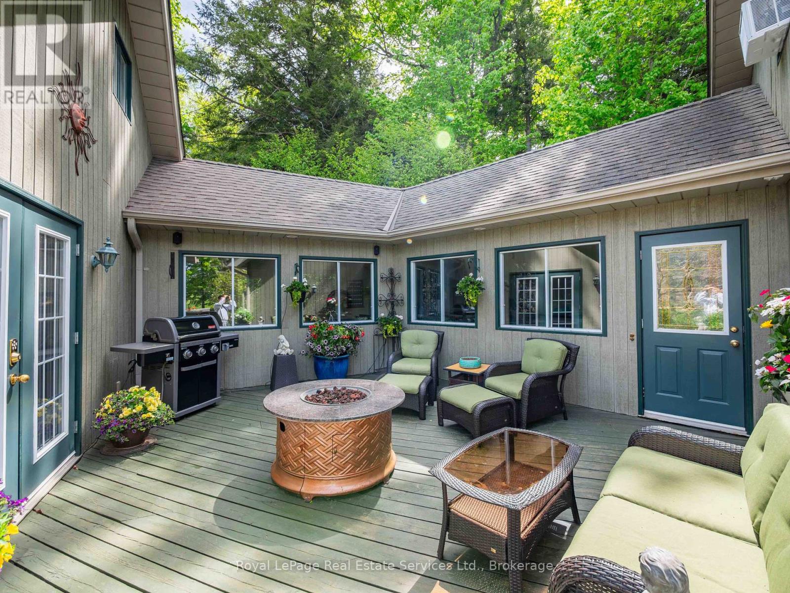 6 Turtle Lake Drive, Halton Hills, Ontario  L7J 2W7 - Photo 7 - W12310113