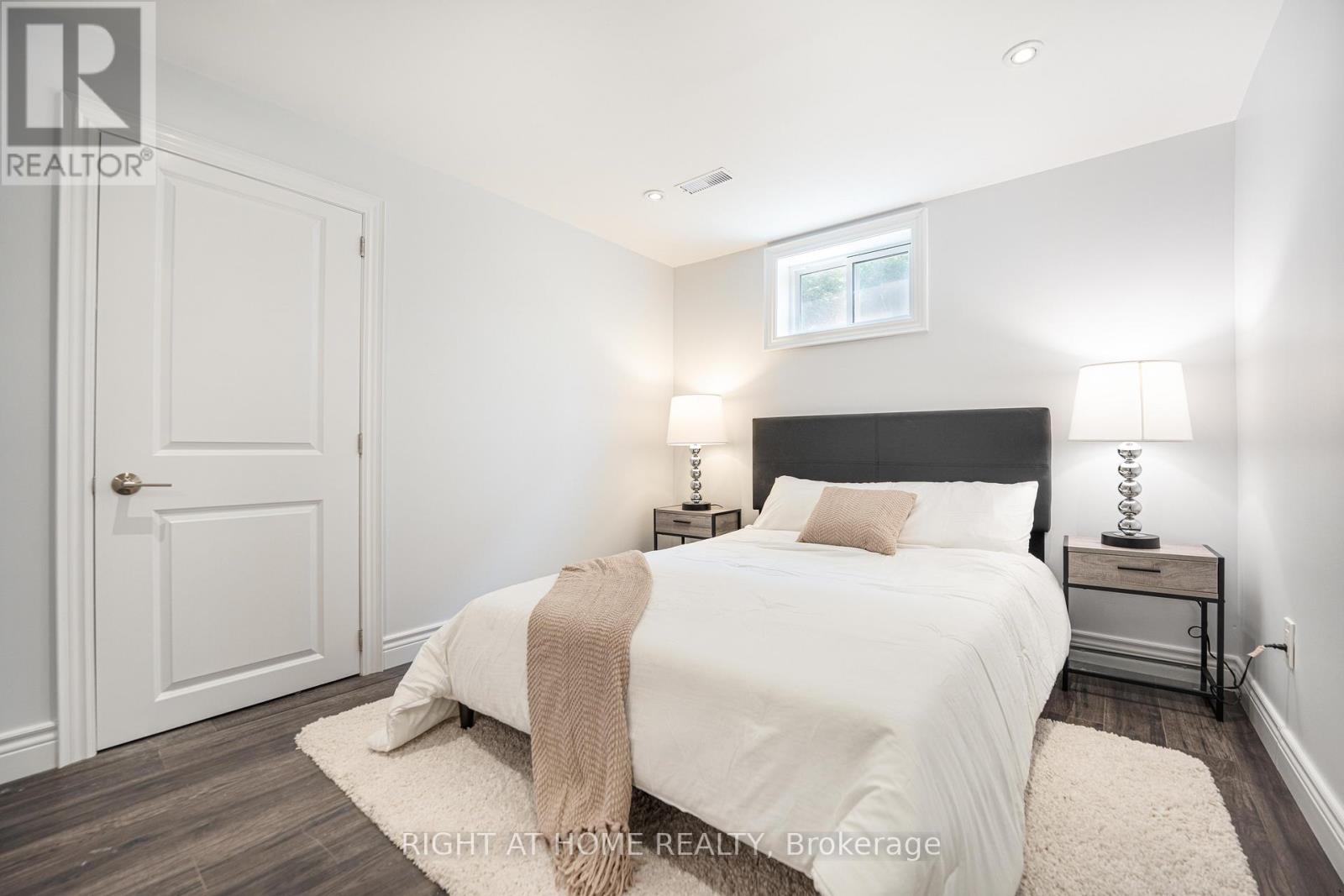 29 Vanwood Road, Markham (Thornhill), Ontario  L3T 2N1 - Photo 24 - N12310122