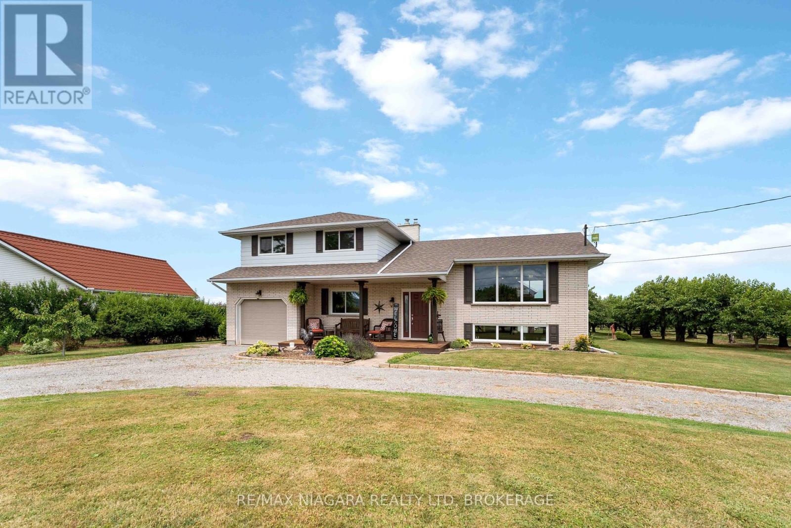 Property at 3761 JOHN STREET image 3