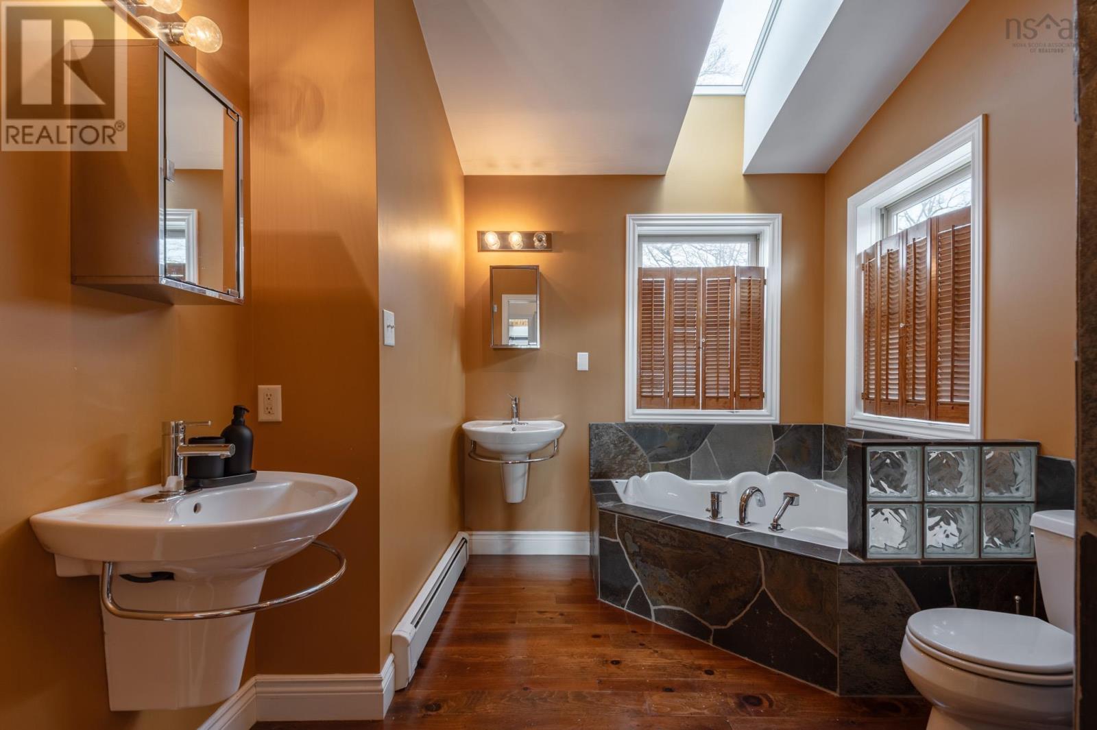 6880 Quinpool Road, Halifax, Nova Scotia  B3L 1C4 - Photo 30 - 202515142