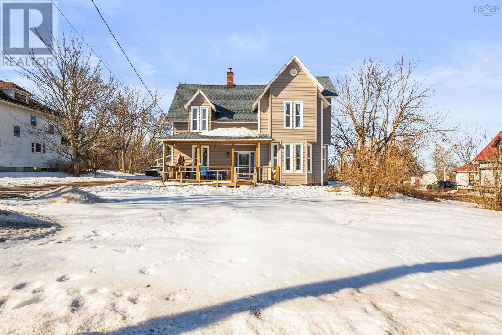 9 Mcdougall Street, Springhill, Nova Scotia  B0M 1X0 - Photo 1 - 202504284