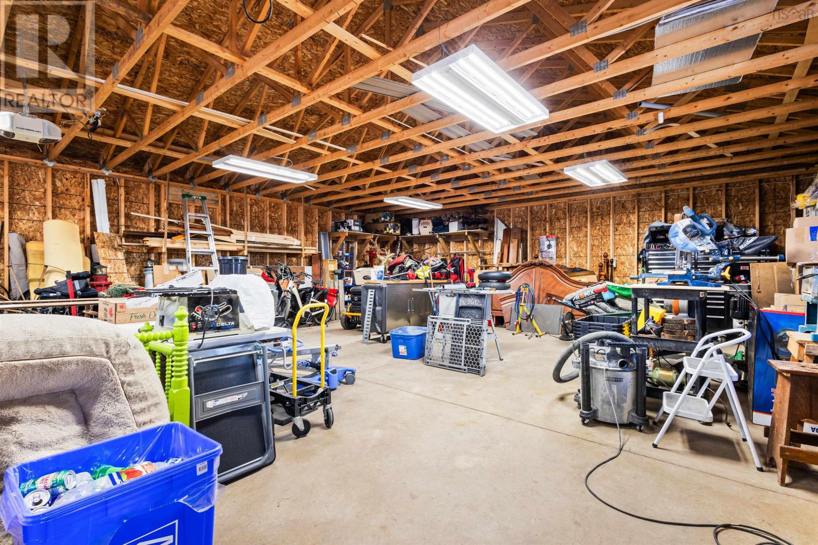 9 Mcdougall Street, Springhill, Nova Scotia  B0M 1X0 - Photo 37 - 202504284