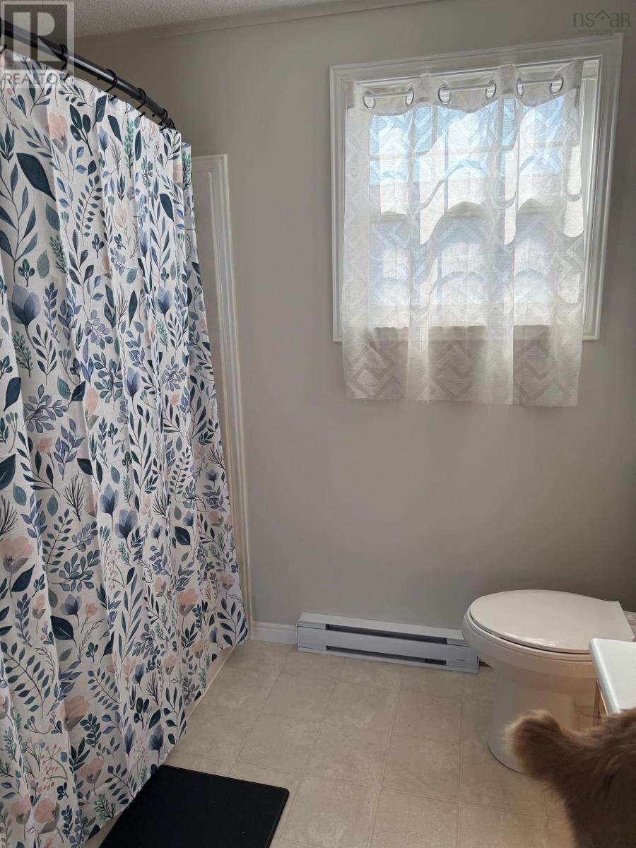 14 Belmont Drive, Bridgewater, Nova Scotia  B4V 4E5 - Photo 17 - 202518759