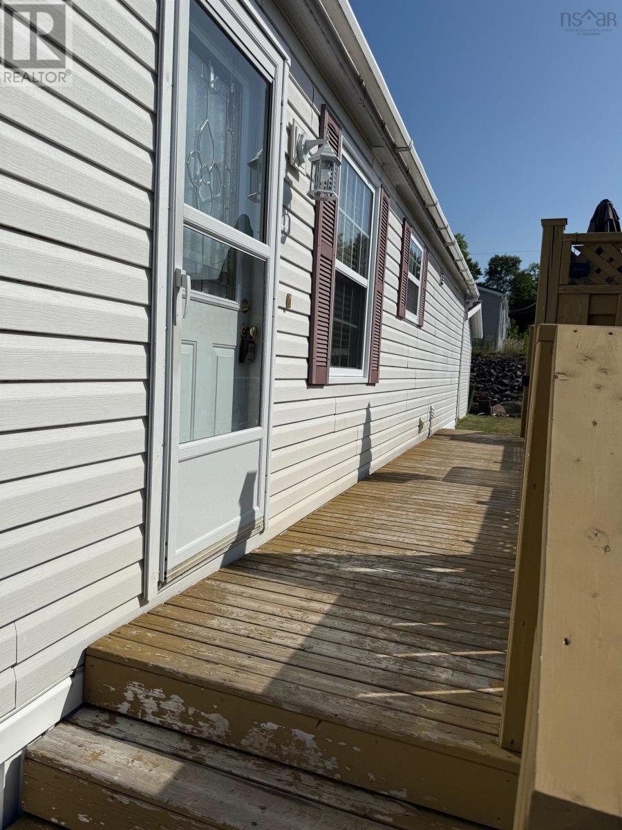 14 Belmont Drive, Bridgewater, Nova Scotia  B4V 4E5 - Photo 4 - 202518759