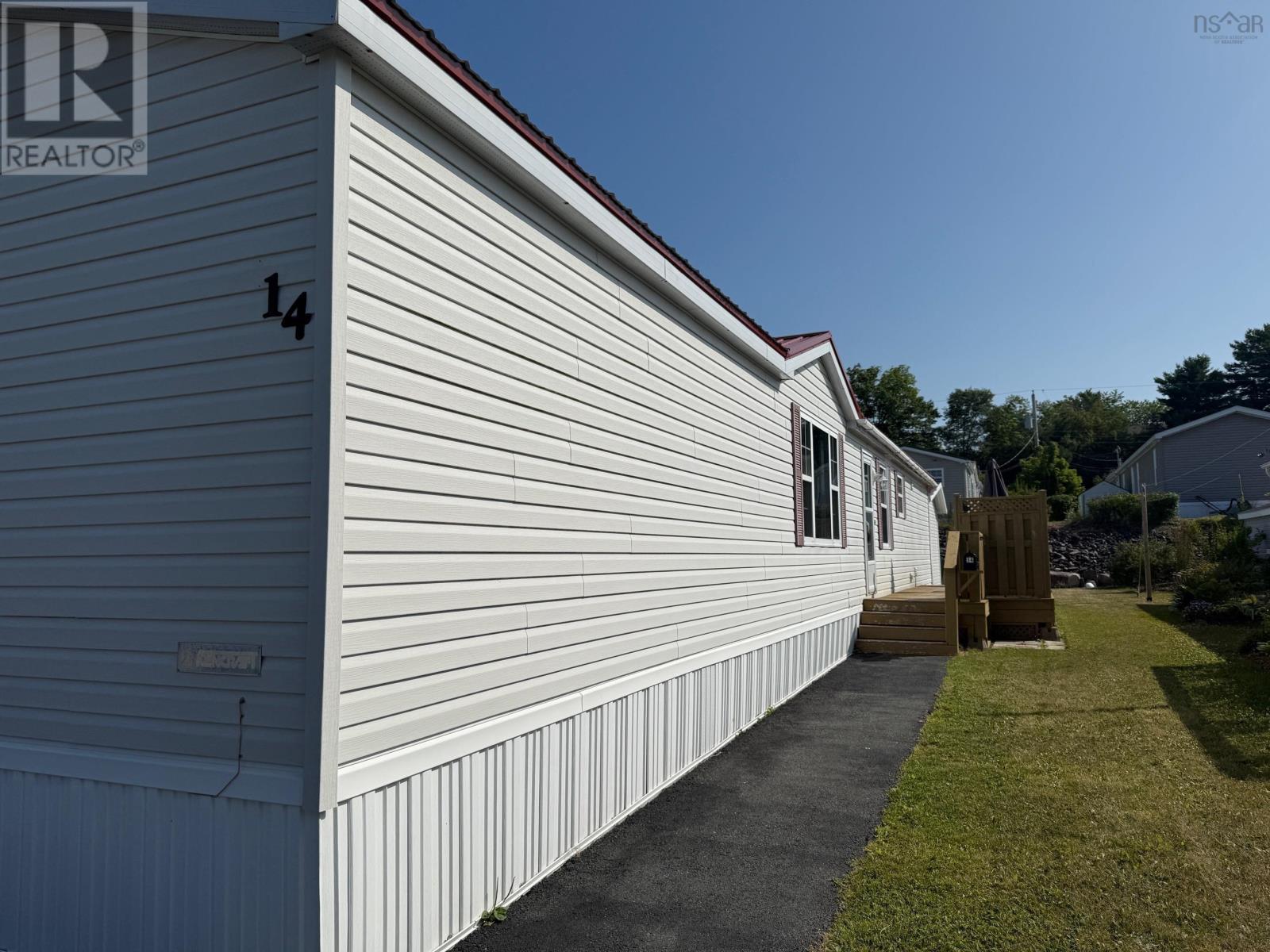 14 Belmont Drive, Bridgewater, Nova Scotia  B4V 4E5 - Photo 2 - 202518759