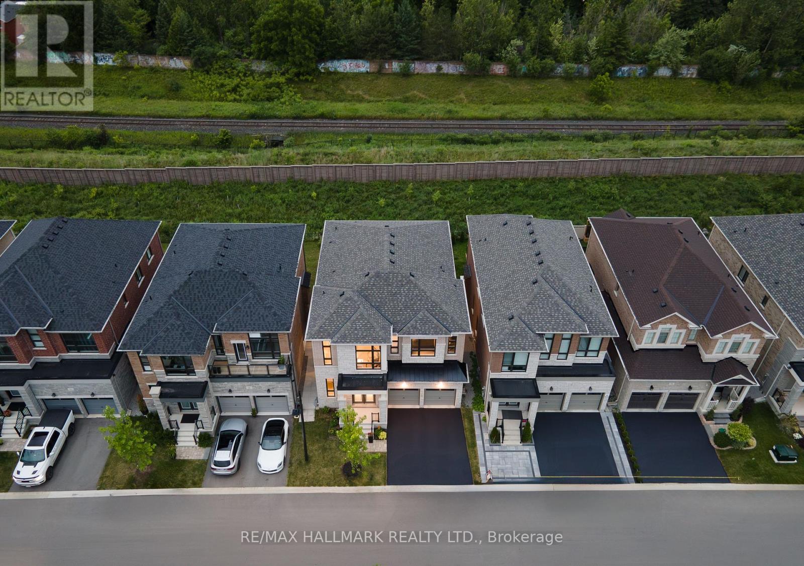 84 Pine Hill Crescent, Aurora, Ontario  L4G 3X9 - Photo 40 - N12310040
