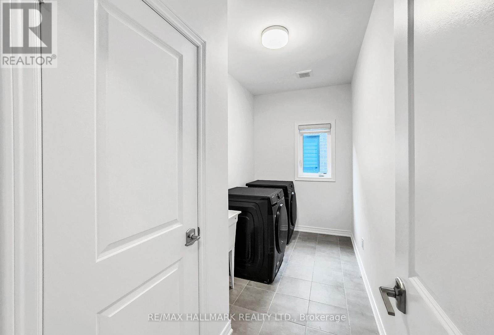 84 Pine Hill Crescent, Aurora, Ontario  L4G 3X9 - Photo 27 - N12310040