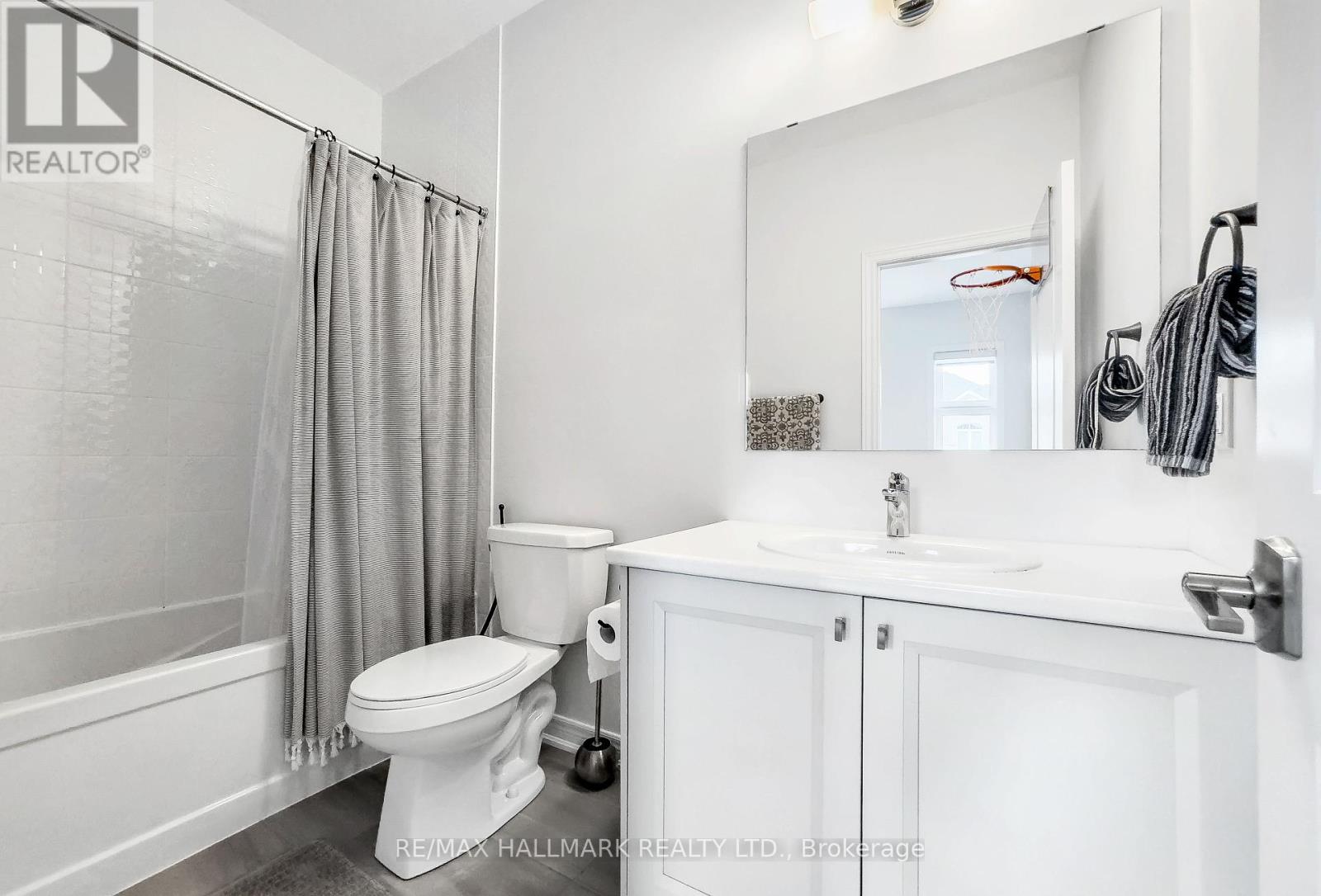 84 Pine Hill Crescent, Aurora, Ontario  L4G 3X9 - Photo 36 - N12310040