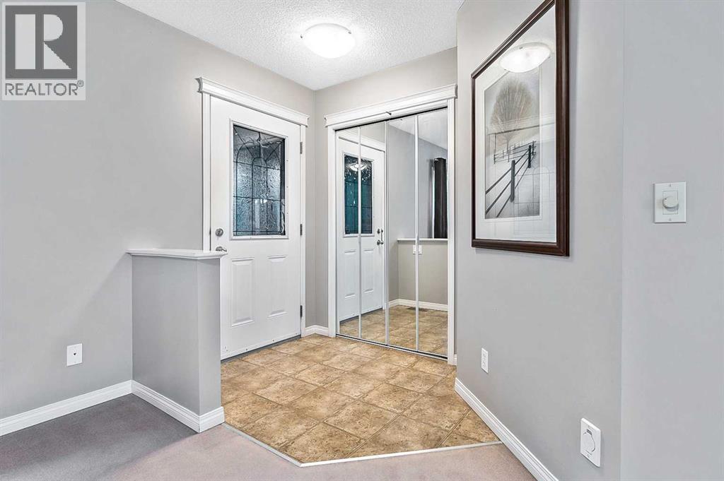 Property at 342 Everglen Rise SW image 2