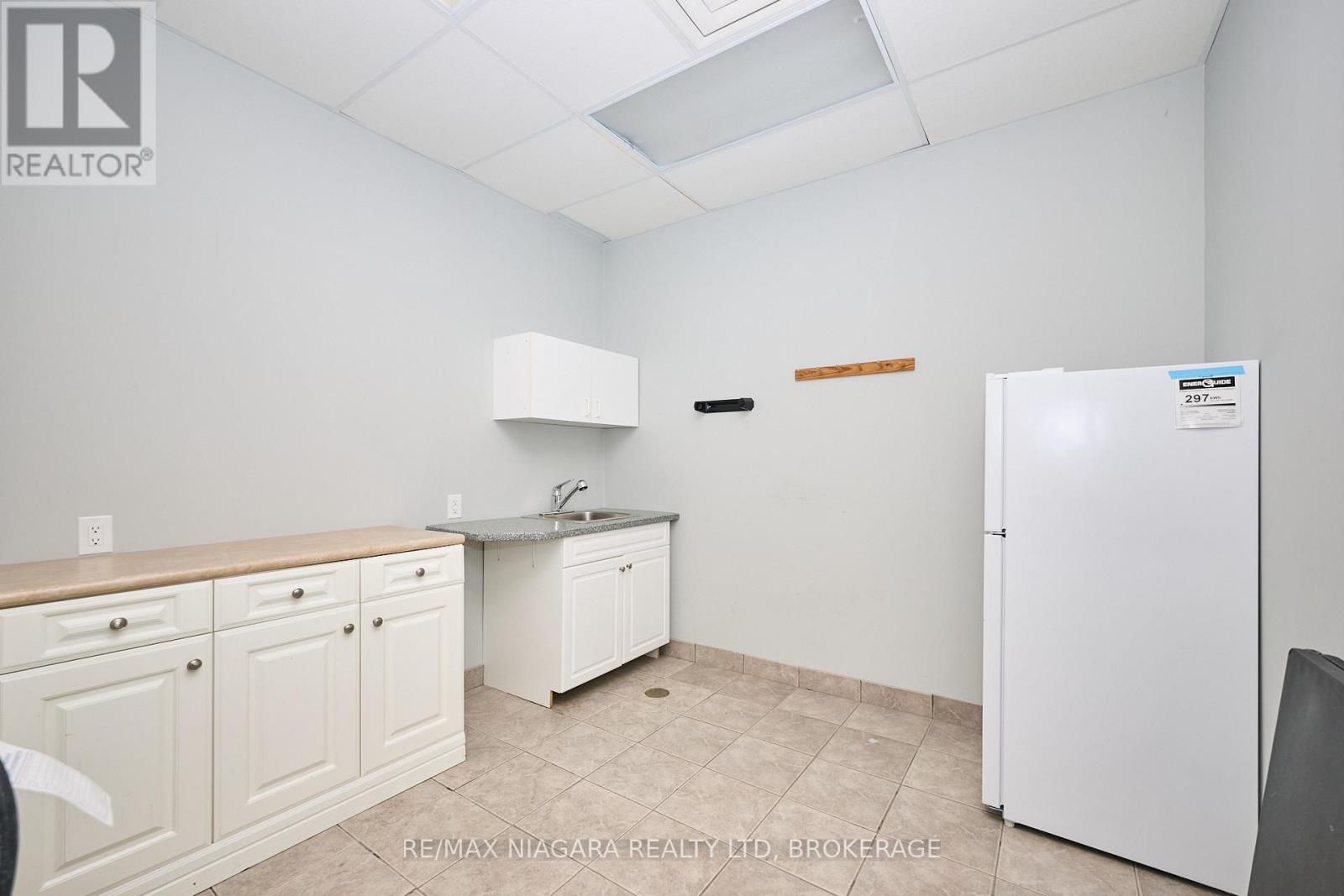 1b - 5927 Thorold Stone Road, Niagara Falls (Church's Lane), Ontario  L2J 1A1 - Photo 10 - X12310158