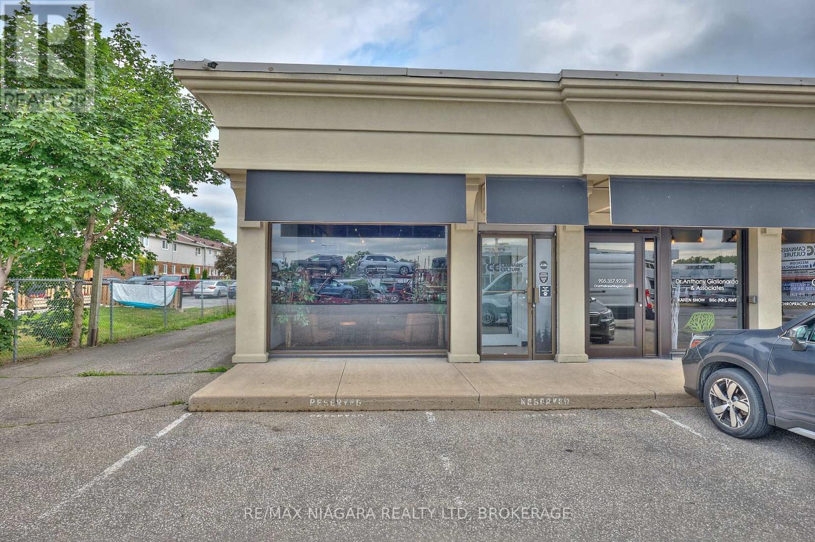 1b - 5927 Thorold Stone Road, Niagara Falls (Church's Lane), Ontario  L2J 1A1 - Photo 2 - X12310158