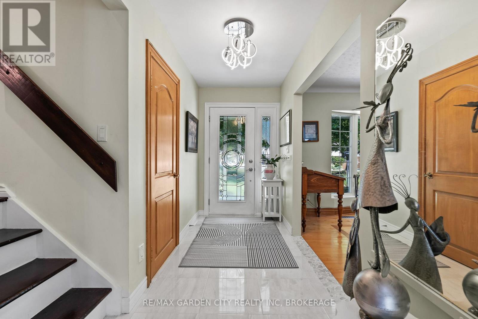 Property at 227 RIVERVIEW BOULEVARD image 4