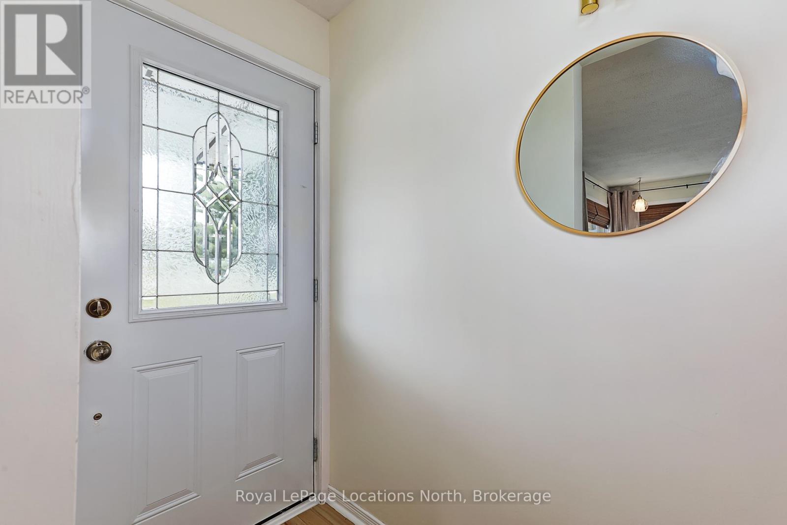 283 Denmark Street, Meaford, Ontario  N4L 1C2 - Photo 12 - X12310172