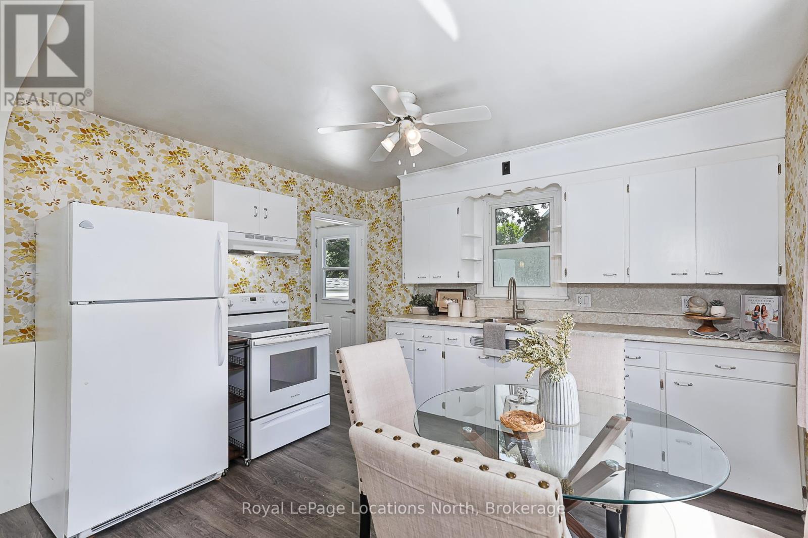 283 Denmark Street, Meaford, Ontario  N4L 1C2 - Photo 19 - X12310172