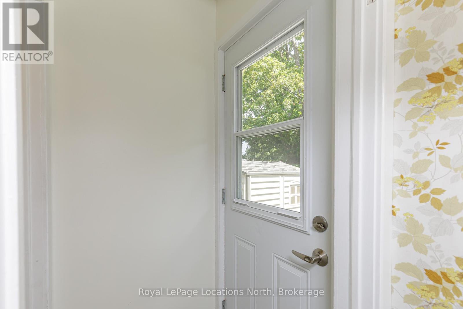 283 Denmark Street, Meaford, Ontario  N4L 1C2 - Photo 21 - X12310172