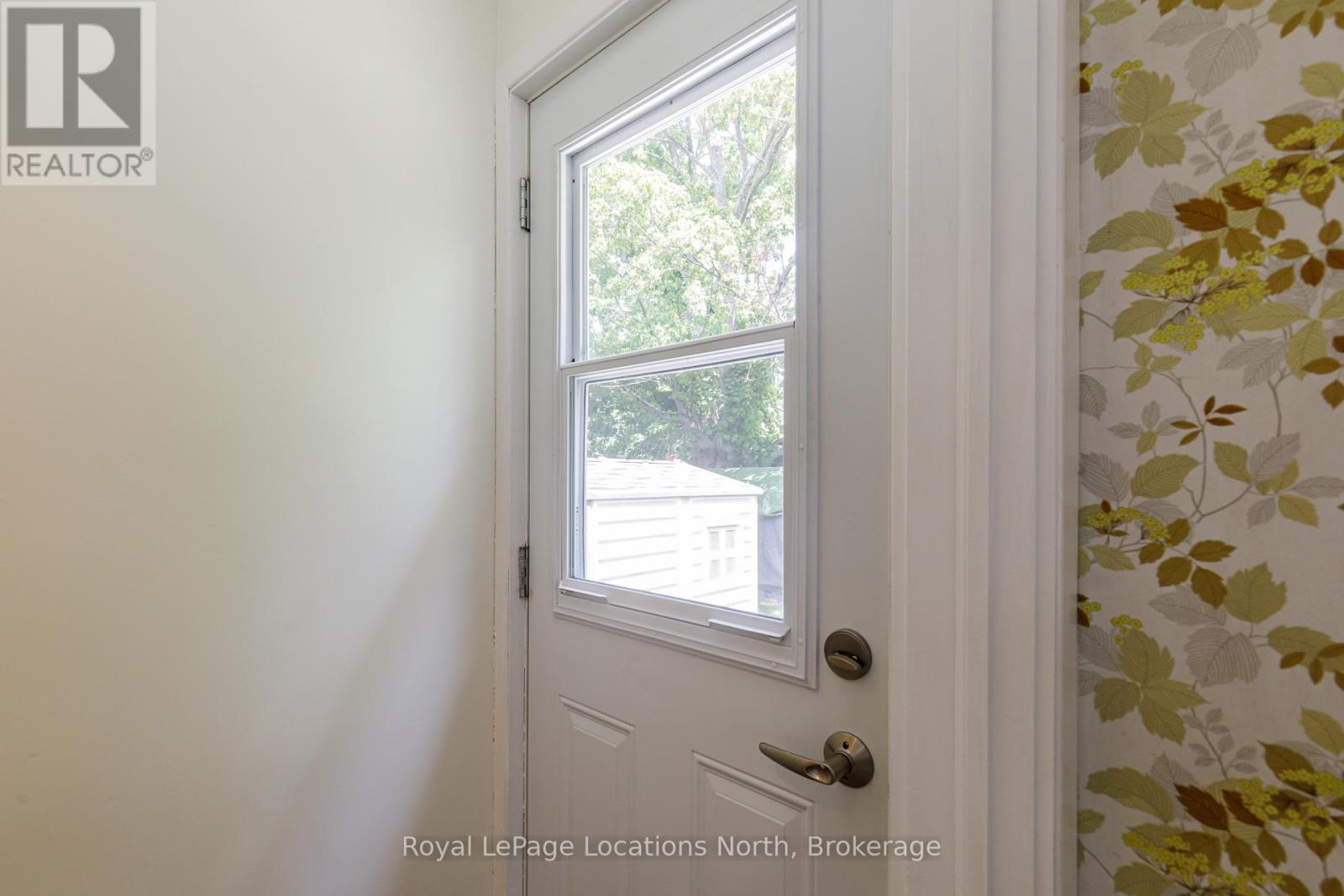 283 Denmark Street, Meaford, Ontario  N4L 1C2 - Photo 22 - X12310172