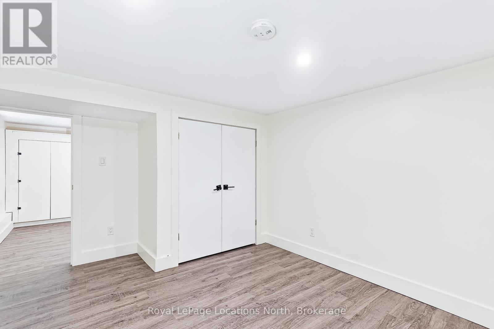 283 Denmark Street, Meaford, Ontario  N4L 1C2 - Photo 40 - X12310172
