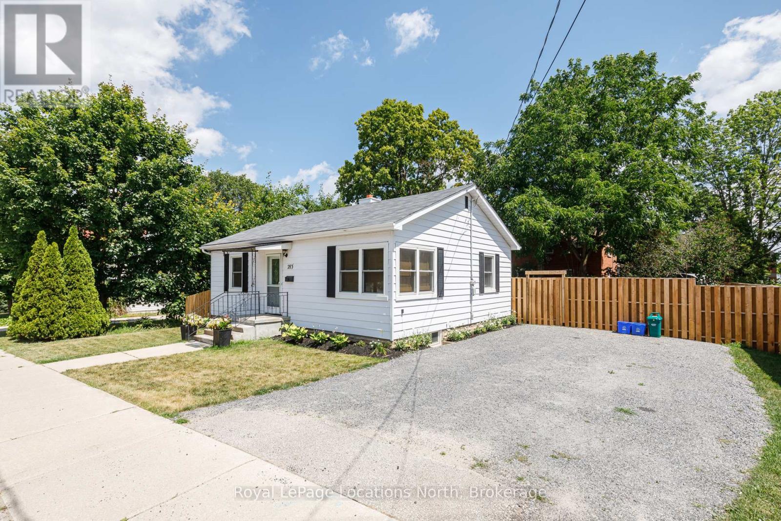 283 Denmark Street, Meaford, Ontario  N4L 1C2 - Photo 9 - X12310172