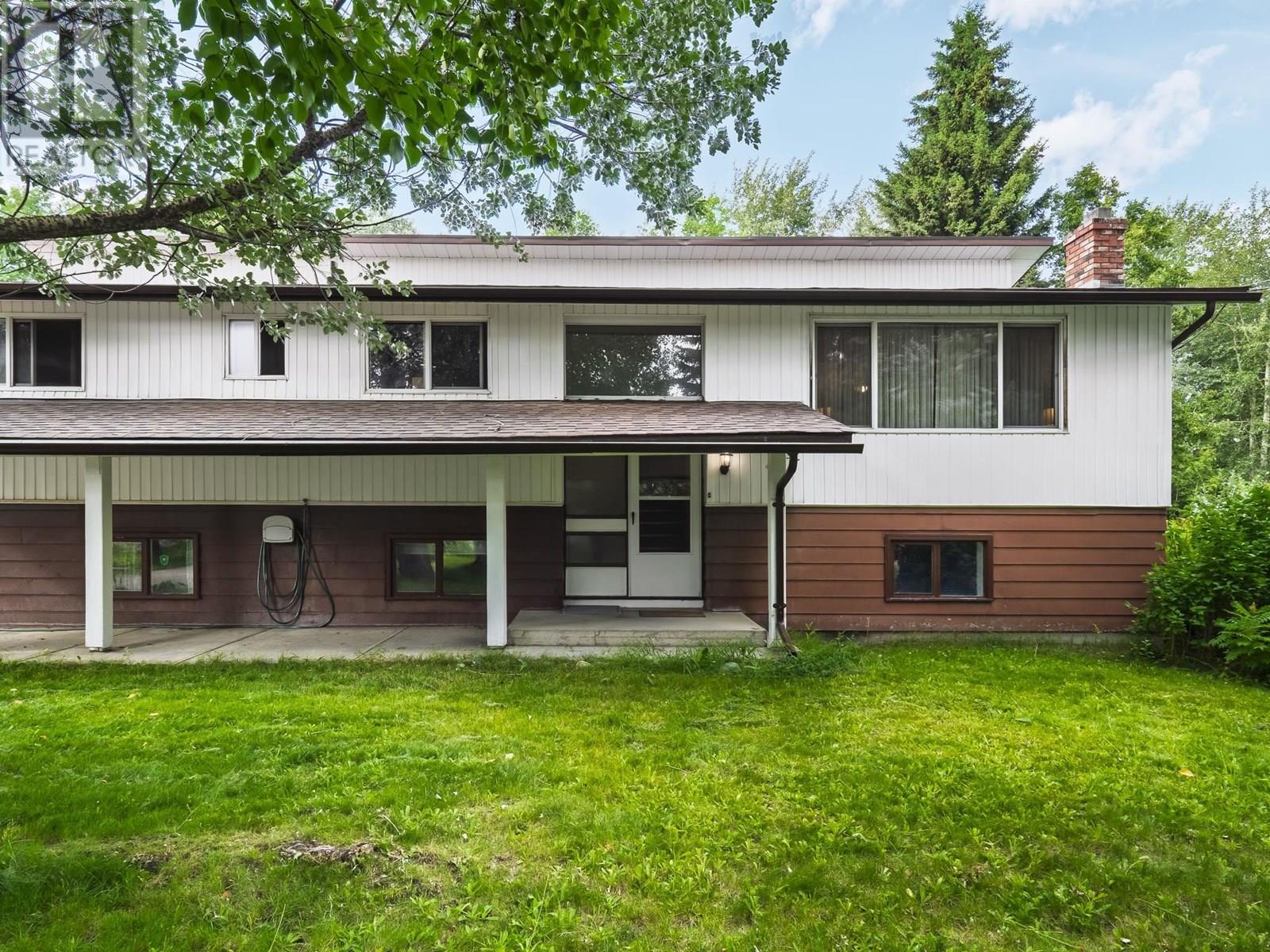 Property at 4334 CHESTNUT DRIVE image 2