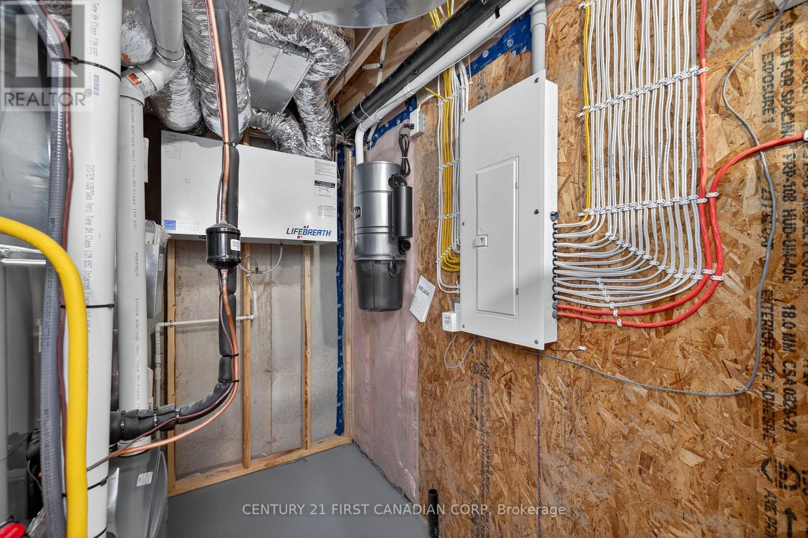 56- Lower - 1175 Riverbend Road, London South (South B), Ontario  N6K 0E9 - Photo 17 - X12310236