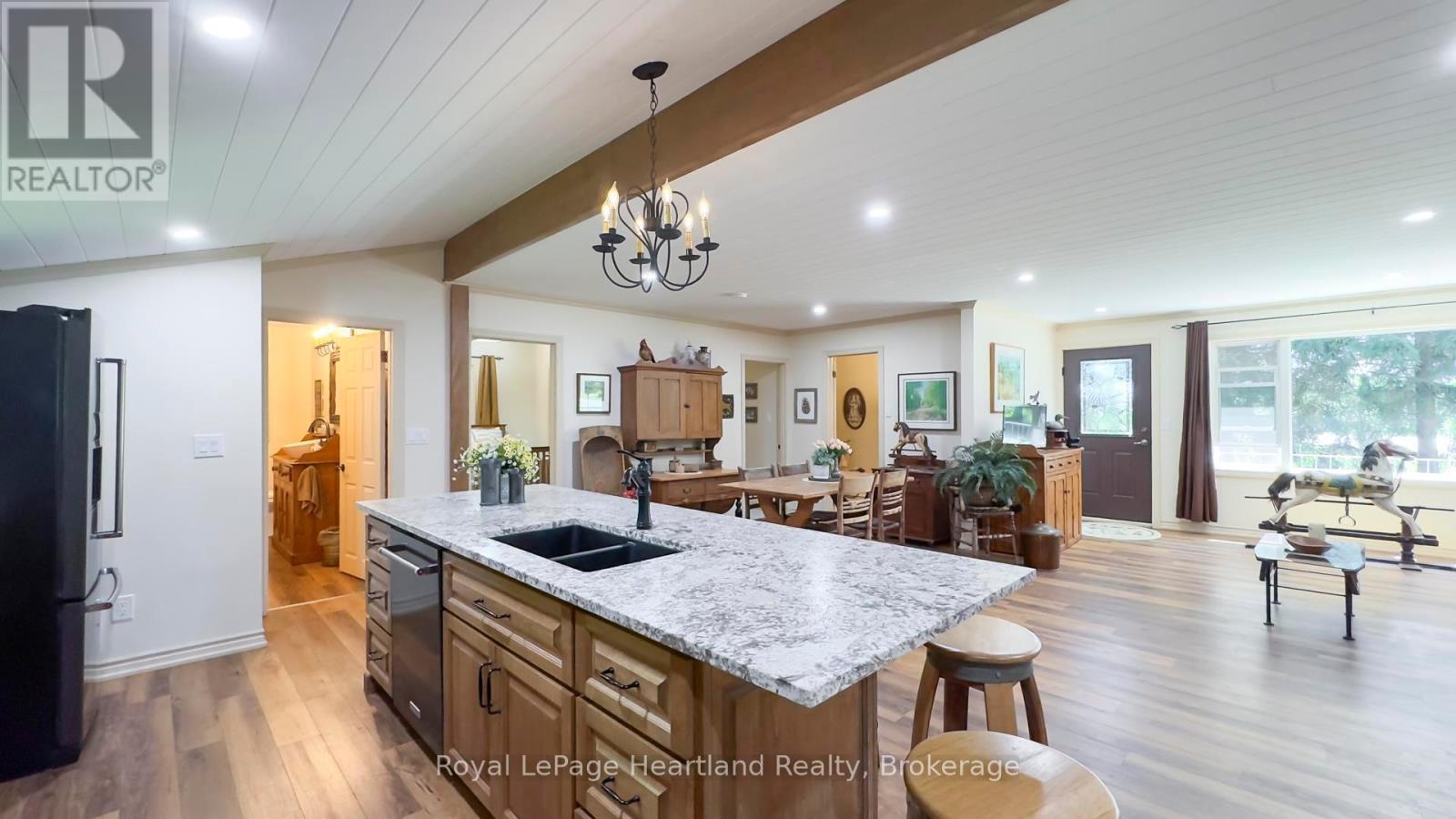 37752 Bayfield Road, Central Huron, Ontario  N0M 1L0 - Photo 13 - X12305255