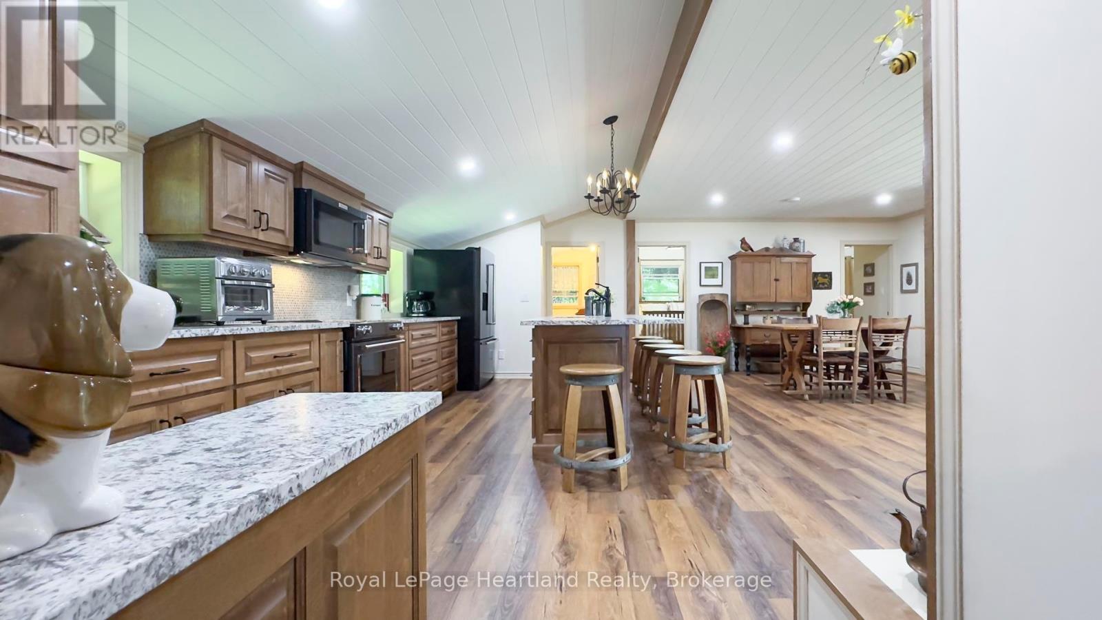 37752 Bayfield Road, Central Huron, Ontario  N0M 1L0 - Photo 29 - X12305255