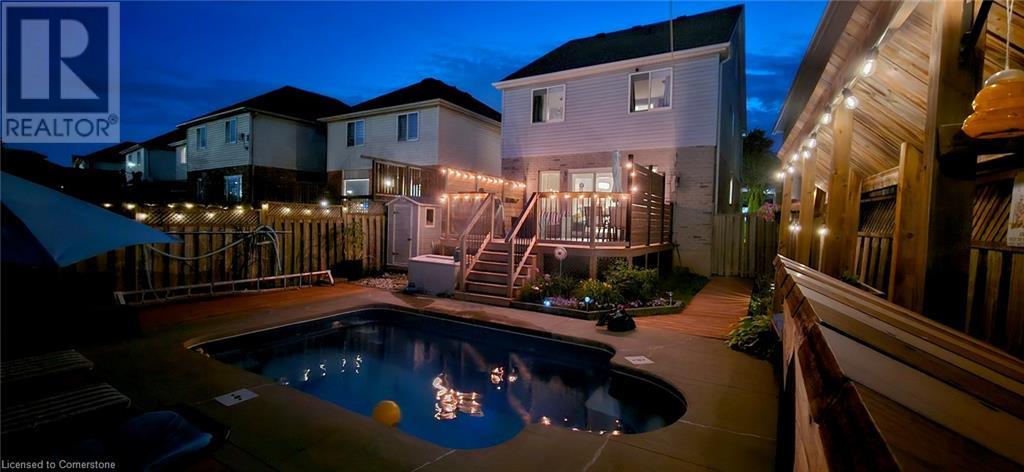 Property at 28 BARTLEMAN Crescent image 4