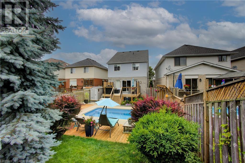Property at 28 BARTLEMAN Crescent image 5